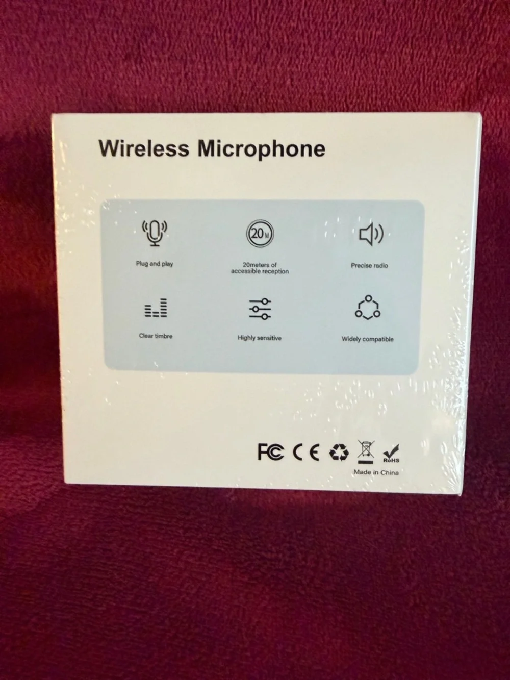 Wireless Microphone with Charging Case NIB